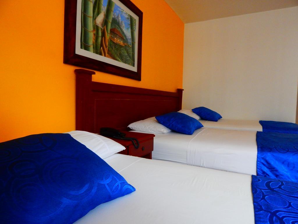 Hotel Castillo Real Armenia  Exterior photo