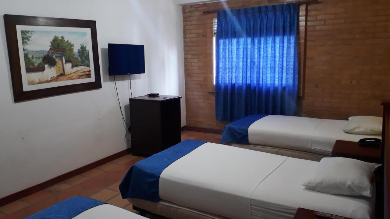 Hotel Castillo Real Armenia  Exterior photo
